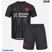 Camisa de Futebol Bayer Leverkusen Equipamento Principal Infantil 2025-26 Manga Curta (+ Calças curtas)